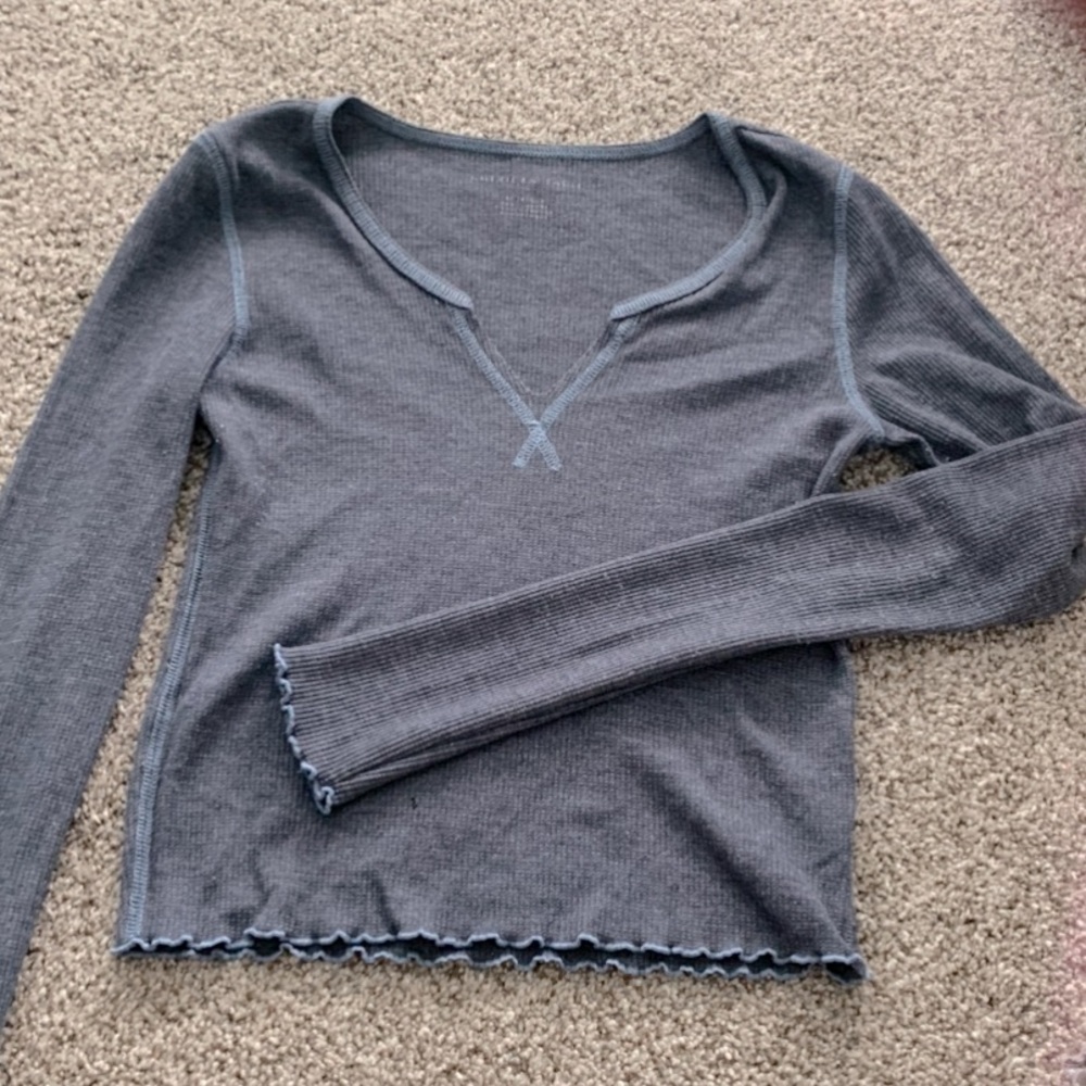 AE Navy and Light blue- low cut, long sleeve crop top